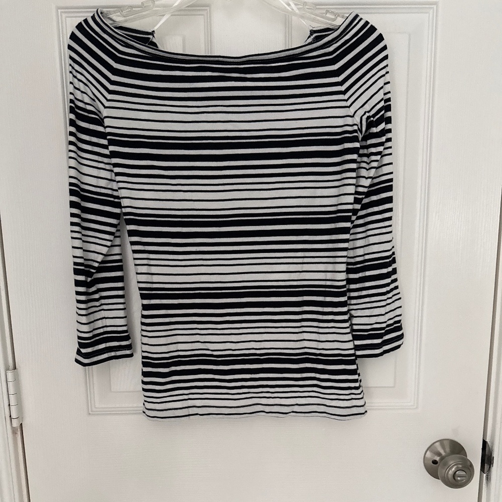 Theory Blue/White Variegated Striped Off-Shoulder Top M NEW WITHOUT TAGS